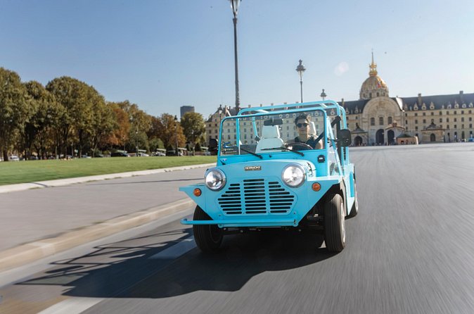 Private 3 - Hour Must-See Paris Tour by Golf Cart Mini Moke - Arc de Triomphe and the “must-have” Eiffel Tower shot