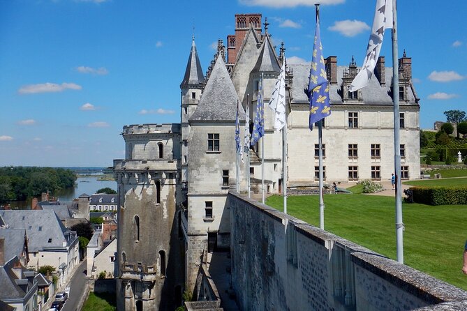 Private 3 Loire Castles Live Guided with Wine tasting from Paris - Key points to know before you go