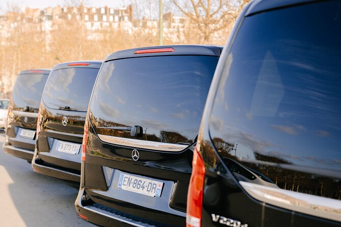 Private Airport Transfers in Paris - How the mobile ticket and pickup flow reduce friction