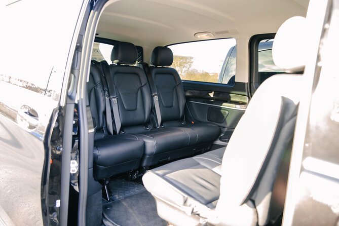 Private Airport Transfers in Paris - Disneyland Paris round-trip: when a private transfer earns its keep