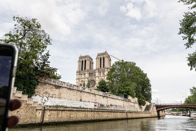 Private Boat Trip in Paris - Who This Private Seine Boat Trip Is Best For