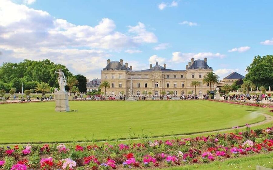 Private & Customizable Paris Tour: Eiffel, Louvre & More - Key things to know before you go