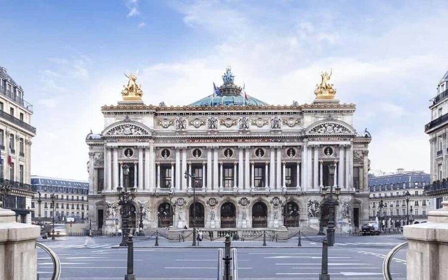 Private & Customizable Paris Tour: Eiffel, Louvre & More - Grand Palais, Palais Garnier, and the city’s showpiece architecture