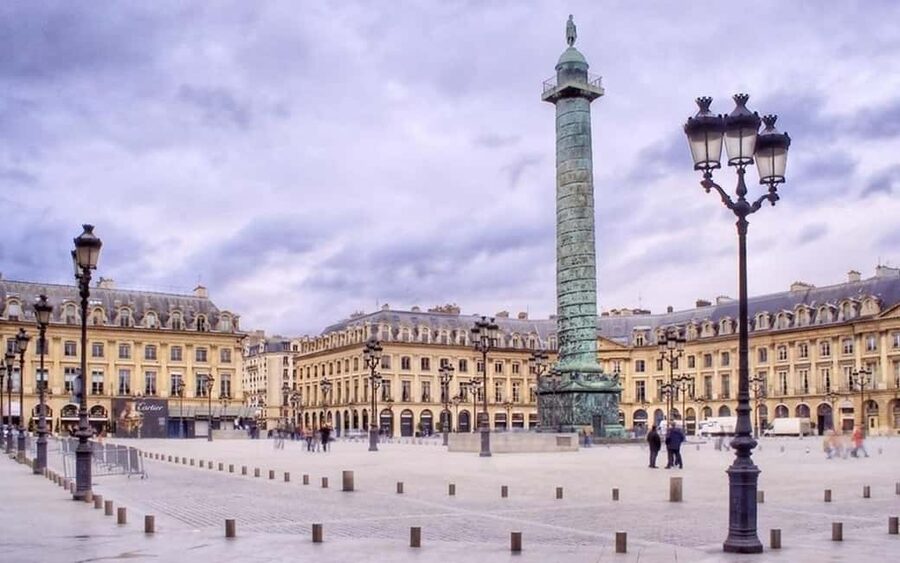 Private & Customizable Paris Tour: Eiffel, Louvre & More - Louvre and Tuileries context, with a real plan for museum time