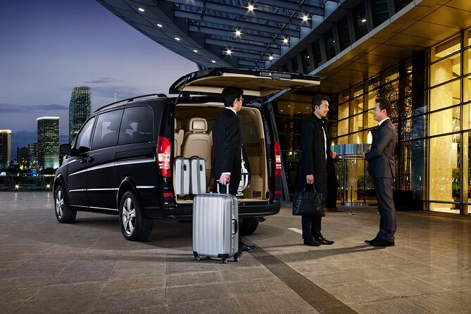 Private Departure Transfer from Paris to CDG or ORLY Airports - Vehicle Size, Luggage Rules, and When You Should Ask About Bigger