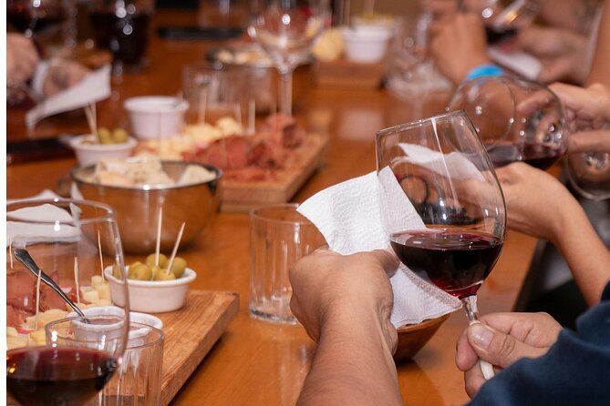 Private French Wine Tasting with a Certified Expert in Montmartre - Key points to know before you go