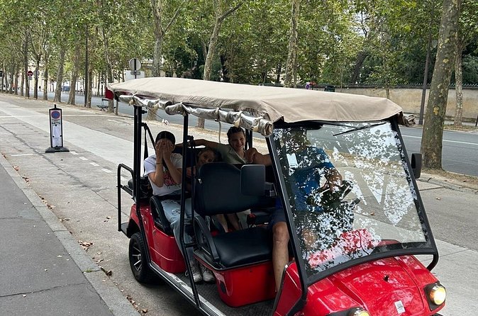 Private Golf Cart Tour: Paris Landmarks & Hidden Gems - Louvre area and Notre-Dame: the perfect finish for photo memories