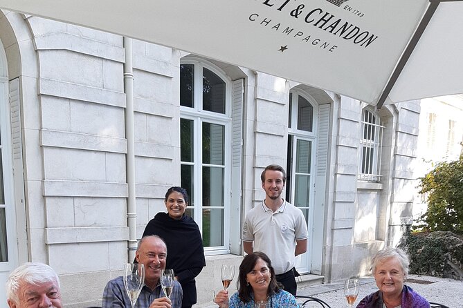 Private Guided Tour in Champagne from Paris with Moet&Chandon visit. - Lunch expectations: what you can budget and how the pairing works