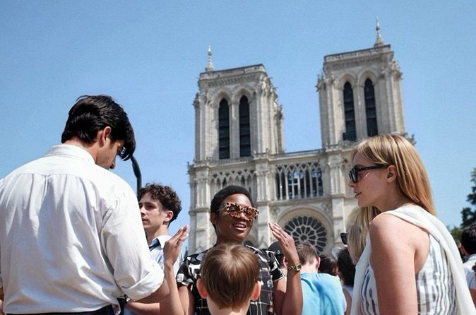 Private Guided Tour of Notre Dame Island with Cathedral Visit - Conciergerie and Palais de Justice: Where Paris’ Legal Drama Lives