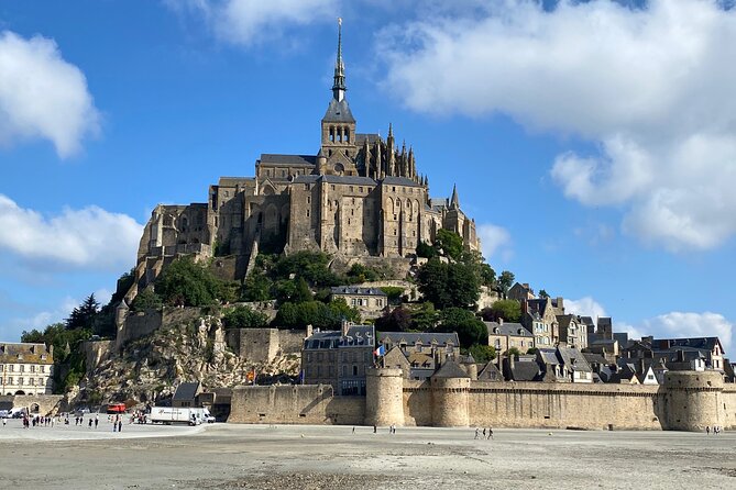 Private Mont Saint-Michel, Normandy D-Day Express trip from Paris - Hotel-Door Pickup, Mercedes Comfort, and Real Drive Times