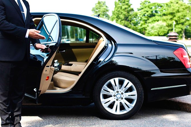Private One-Way Transfer: City of Paris - Why a private one-way ride beats the Paris scramble