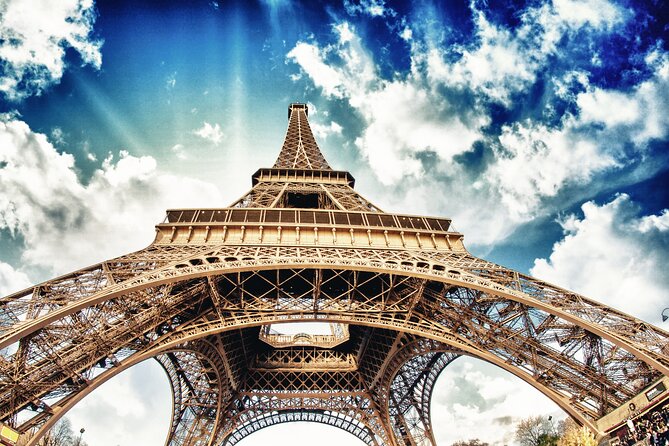 Private Paris Airport Arrival Transfer – CDG & ORLY Airports - What the ride actually feels like, from luggage to hotel door