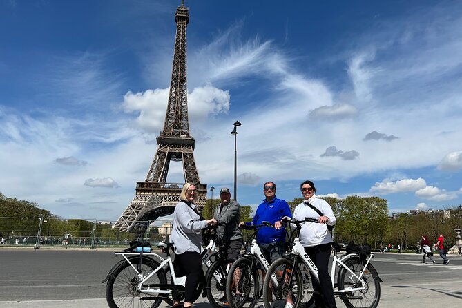 Private Paris E-bike city highlights tour - How the e-bike and guide make the route work