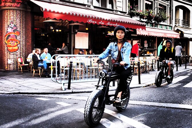 Private Paris electric bike ride with video - Grand Palais and Concorde from a cyclist’s viewpoint