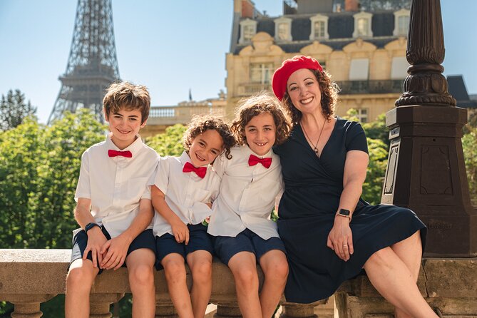 Private Photo Shoot at the Eiffel Tower or Louvre - Eiffel Tower photo stops: how the viewpoints turn into better pictures