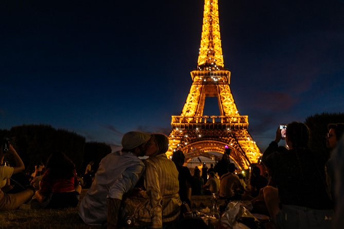 PRIVATE TOUR: Highlights & Hidden Gems of Paris With Locals - From passages to the opera area and a rooftop 360 view