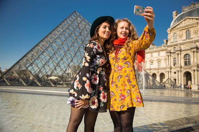 PRIVATE TOUR: Highlights & Hidden Gems of Paris With Locals - Champs-Élysées: the grand avenue, seen as a real neighborhood