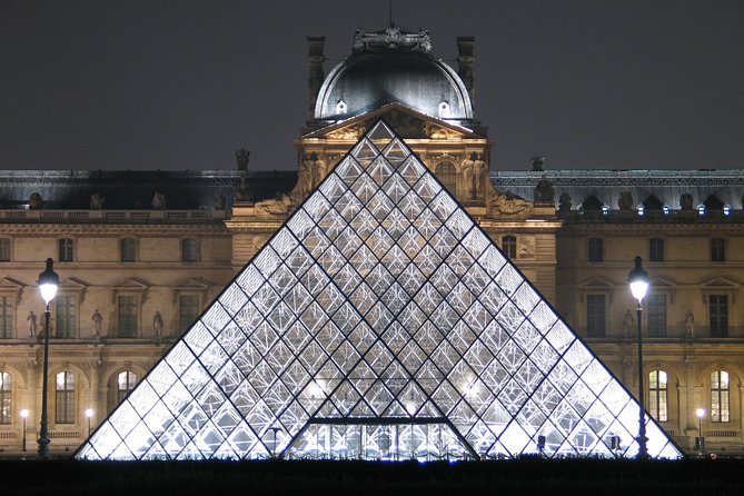 Private tour Louvre By night - Why night at the Louvre feels different (even if it is still popular)