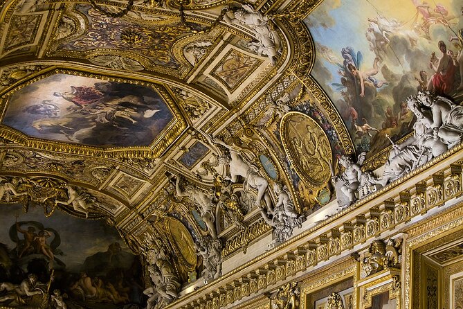 Private tour Louvre By night - The highlights route, from Mona Lisa to Napoleon stories