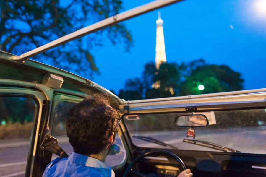 Private tour of Paris by Night with Champagne - Eiffel Tower Sparkle: Champagne Timing and Photo-Stop Superpowers
