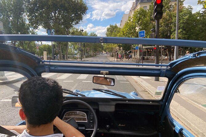 Private Tour of Paris in a convertible citroën 2CV - Why a convertible 2CV beats the typical bus-and-queue day