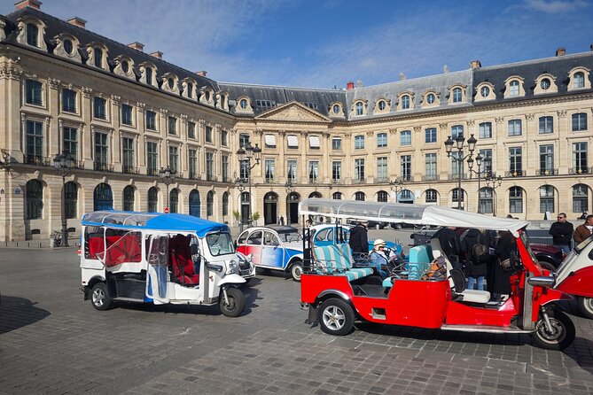 Private Tour of Paris in Tuktuk - Louvre Museum and Palais Galliera: quick looks, smart expectations