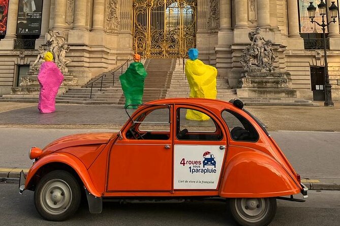 Private tour Paris 3 hours in vintage Citroën 2CV - Guides, humor, and tailoring the day to your interests