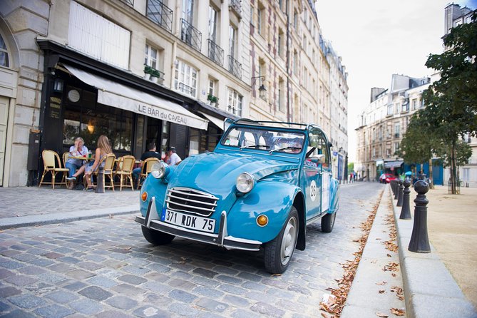 Private tour Paris 3 hours in vintage Citroën 2CV - Weather, closures, and how to keep your expectations healthy