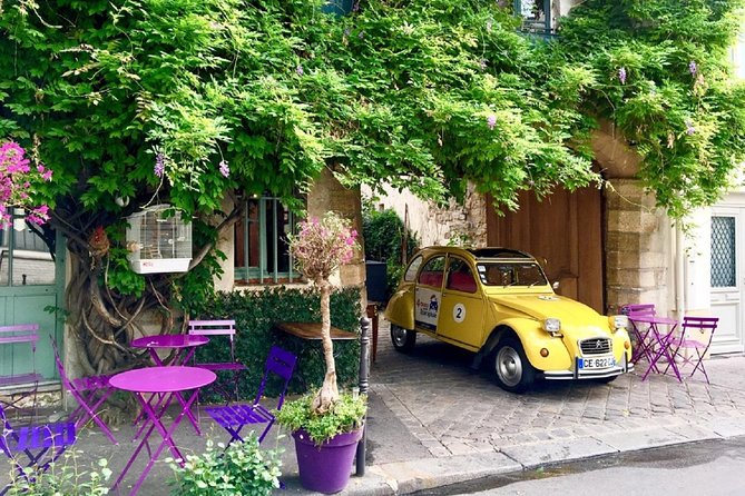 Private tour Paris Little-known places 2 hours in Citroën 2CV - Jardin du Luxembourg and Saint-Germain-des-Prés from the passenger seat