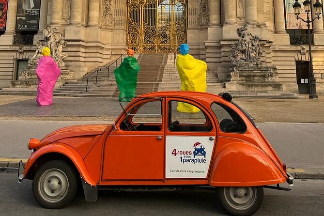 Private tour Paris Sightseeing 2 hours in Citroën 2CV - Meet-up, timing, and the three-seat reality