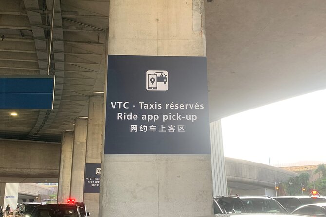 Private Transfer CDG Airport <-> Paris - One way - Dropping Off at Your Hotel or Address With Luggage Help