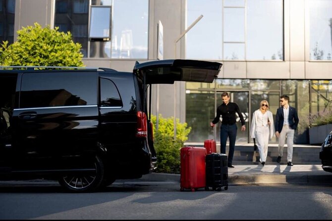 Private transfer from CDG or ORY airport to PARIS or DISNEYLAND - How the Driver Finds You: Arrivals Hall Pickup Done Right