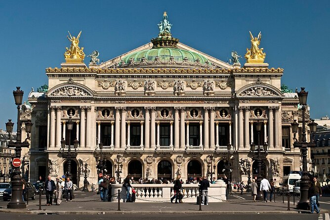 Private transfer from PARIS city to CDG or ORY airport - What the Support and Flight Tracking Mean for Early Flights