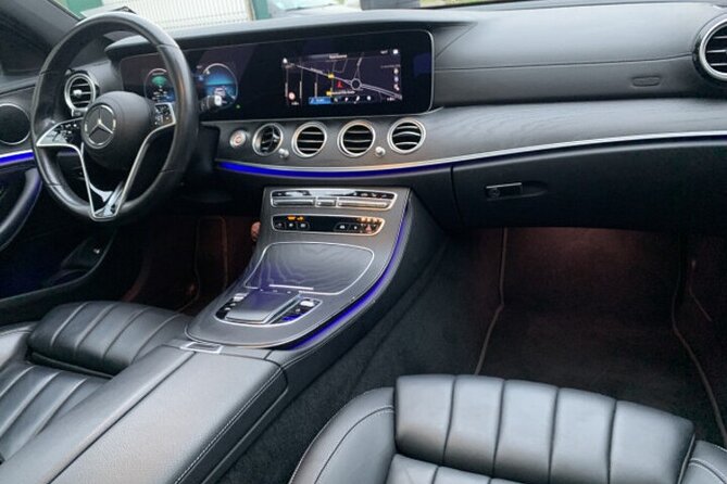 Private Transfer Service in Paris – Select Your Route - Sedan vs Van: Vehicle Choice and Luggage Limits That Can Save Your Day