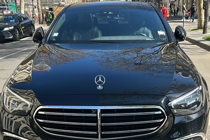 Private Transfer Service in Paris – Select Your Route - The Ride Perks: Wi-Fi, Air-Conditioning, and a Calmer Arrival