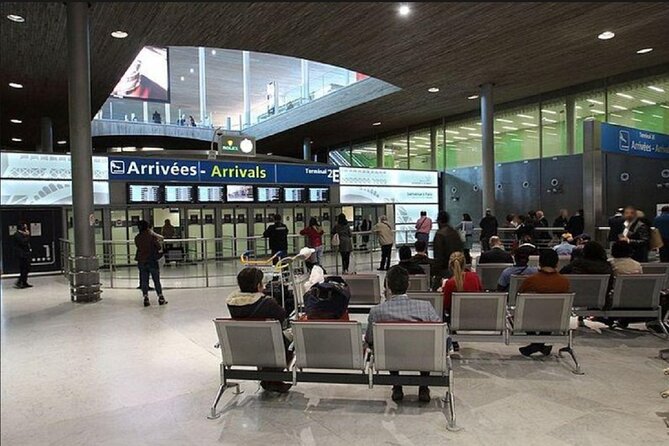 Private Van Transfer from CDG Airport to Paris - Why This CDG to Paris Private Van Feels Like a Time Saver