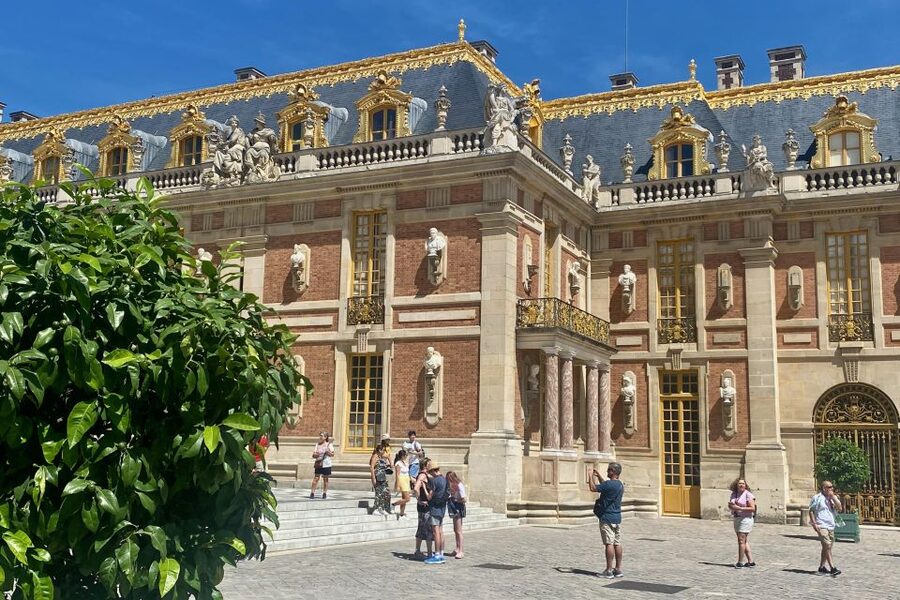 Private Versailles, Gardens, Trianon from Paris by Mercedes - Comfort, Timing, and Small Rules That Affect Your Day