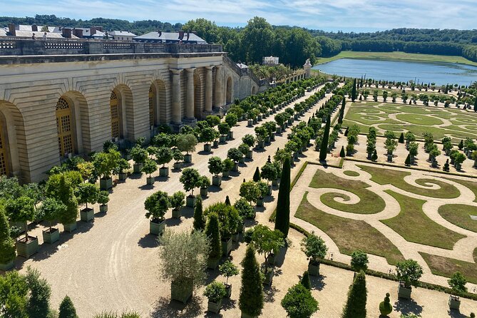 Private Versailles, Gardens, Trianon Live Guided Trip by Mercedes - Price and value: what $354.07 gets you, and what it does not