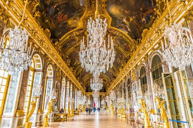 Private Versailles Tour with Guide + Round Trip Transport from Paris - Versailles, but with less waiting and more looking