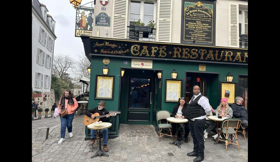Private Walking Tour of Montmartre and Sacré-Cœur - Key highlights worth your time