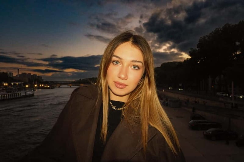 Pro & Instagram-friendly photo shoot in Paris - Paris Photo Shoot That Turns Landmarks Into Real Photos