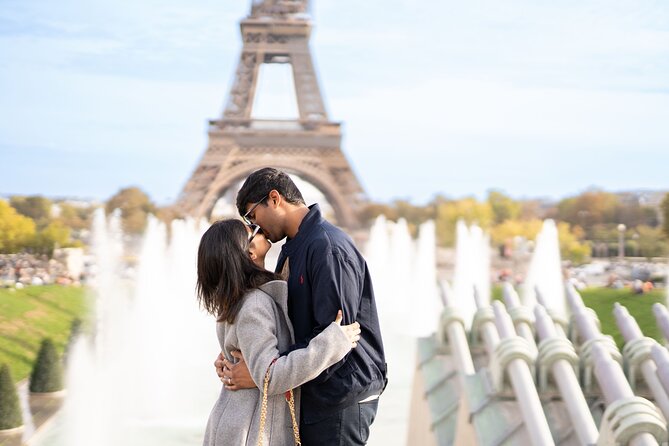 Professional Eiffel Tower Photo Tour with VOGUE Photographer - Why this Eiffel Tower photo tour feels different in Paris