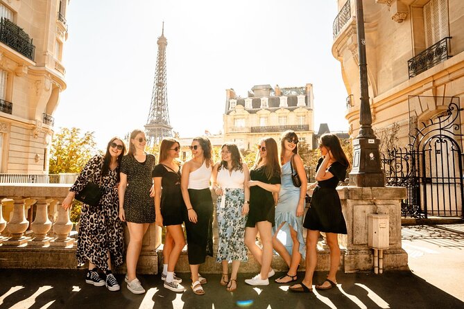 Professional Eiffel Tower Photo Tour with VOGUE Photographer - Avenue de New York: boats, boulevards, and Eiffel Tower geometry