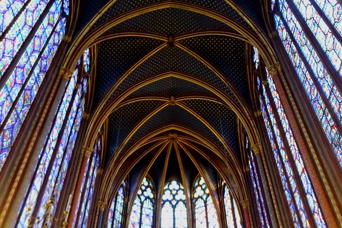 Sainte Chapelle 1h Guided Tour with entrance ticket - Eng / Esp - Stained glass you can actually read (with the right explanations)