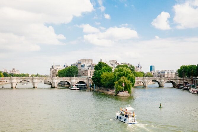 Secrets of Paris Bike Tour (English or Dutch) - Getting Oriented on a 3.5-Hour Bike Tour That Stays in the City Center