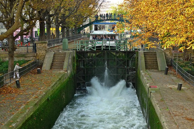 Seine River Cruise and Paris Canals Tour - Into the Canal Saint-Martin: Napoleon-Era Waterways You Can Actually Feel