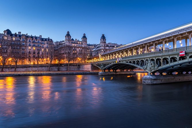 Seine River Cruise & French Crepe Tasting by the Eiffel Tower - Les Terrasses du Trocadéro crepe stop: the part that can make or break it