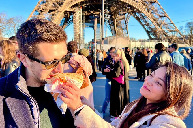 Seine River Cruise & French Crepe Tasting by the Eiffel Tower - Best times to go, and how weather changes the feel