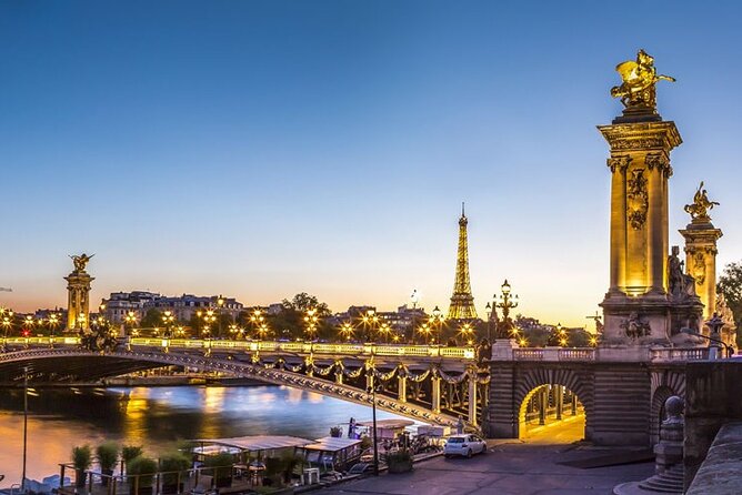 Seine River Dinner Cruise with Live Singer by VIP Yacht de Paris - 3-Course Dinner and Drink Choices That Actually Matter