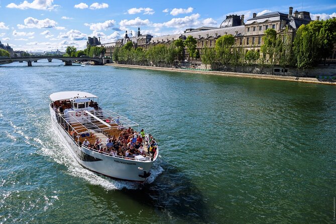 Seine River Guided Cruise by Vedettes de Paris - FAQ